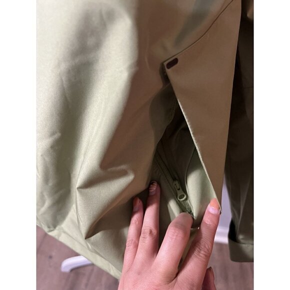 Nike Sportswear Storm-FIT Legacy Hooded Shell Jacket Olives Green DM5499-334 Med - Picture 3 of 16